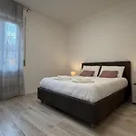 公寓 Adelune - Spazioso Vicino Arena - 2 E 6 Posti Letto *