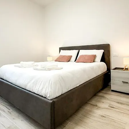 Adelune - Spazioso Vicino Arena - 2 E 6 Posti Letto * Verona