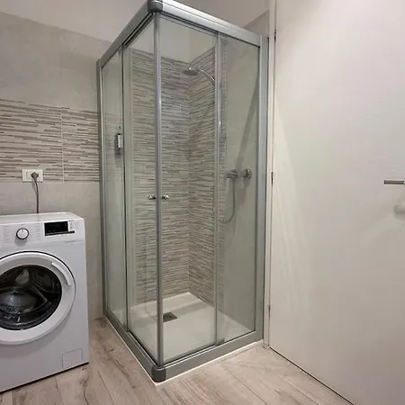 Lejlighed Adelune - Spazioso Vicino Arena - 2 E 6 Posti Letto
